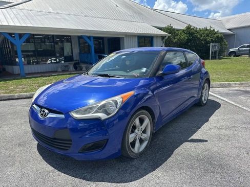 Used 2014 Hyundai Veloster FWD image 1