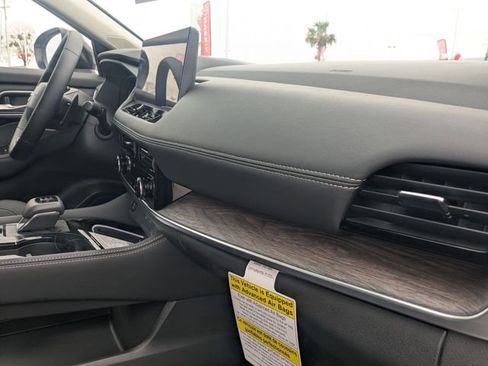 New 2026 Nissan Rogue Platinum w/ Platinum Premium Package AWD/4WD image 34