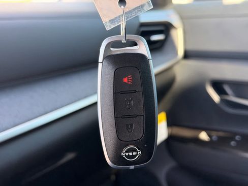 New 2026 Nissan Kicks S image 20