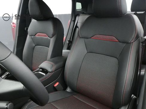 New 2026 Nissan Kicks SR FWD image 11