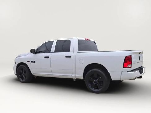Used 2018 RAM 1500 Express w/ Express Value Package RWD image 3