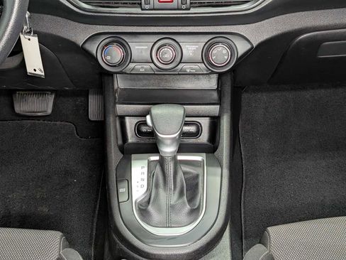 Certified 2023 Kia Forte LXS w/ LXS Technology Package FWD image 19