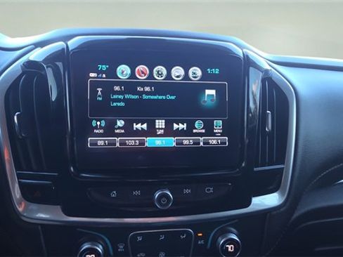 Used 2019 Chevrolet Traverse LT w/ LT Premium Package image 10