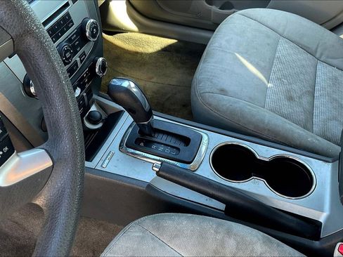 Used 2011 Ford Fusion SE w/ 201A Rapid Spec Order Code image 17