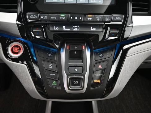 Certified 2023 Honda Odyssey Touring image 21