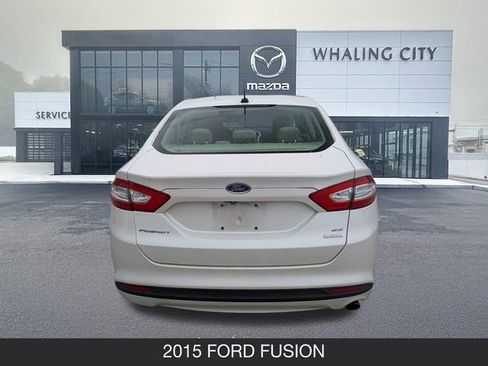 Used 2015 Ford Fusion SE FWD image 7