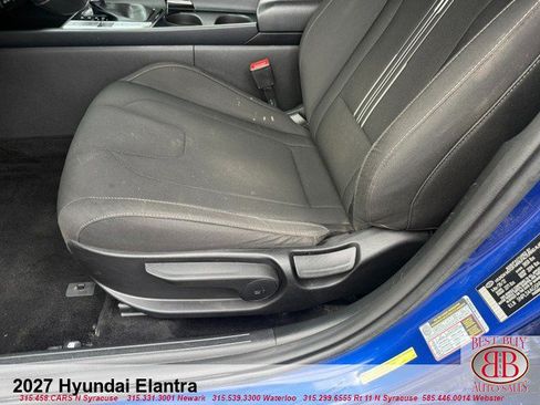 Used 2022 Hyundai Elantra SEL w/ Convenience Package FWD image 15