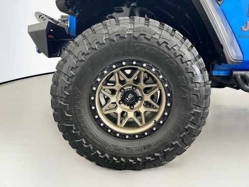 Used 2023 Jeep Gladiator Mojave w/ LED Lighting Group image 27