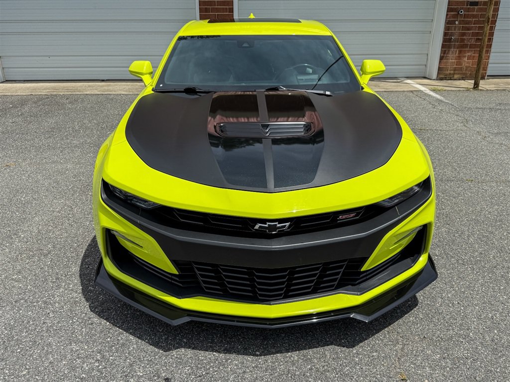 Used 2021 Chevrolet Camaro SS RWD image 11