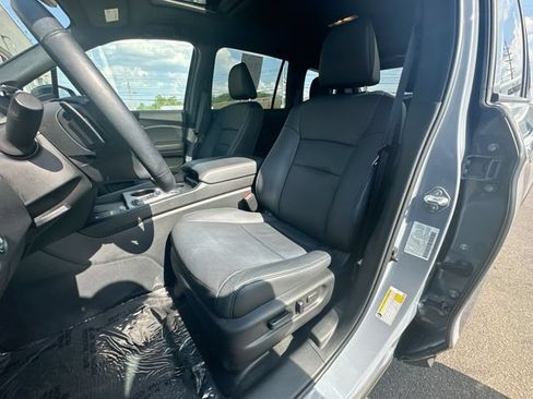 Used 2024 Honda Passport EX-L image 13