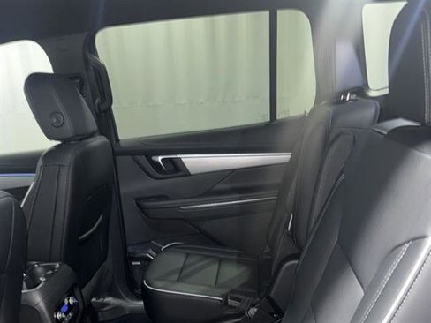 New 2026 Buick Enclave Preferred w/ Super Cruise Package image 11