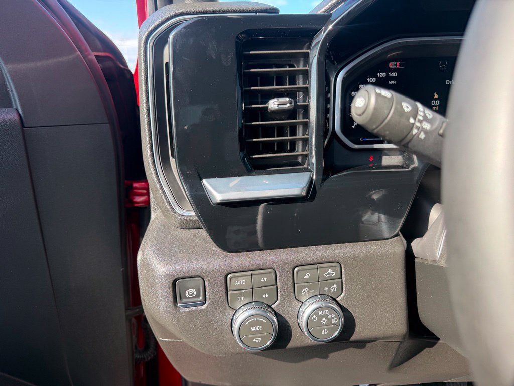 Used 2026 GMC Sierra 1500 SLT w/ SLT Premium Plus Package AWD/4WD image 27