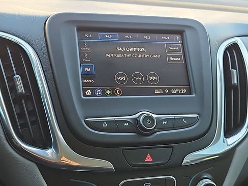 Used 2020 Chevrolet Equinox LS image 17