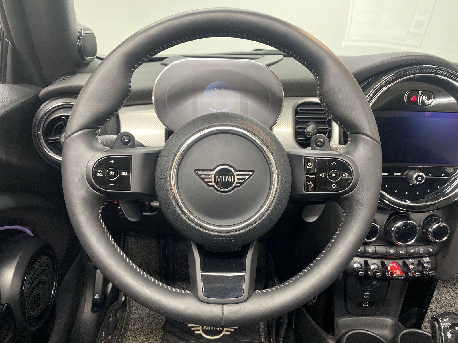 Used 2023 MINI Cooper S FWD image 15