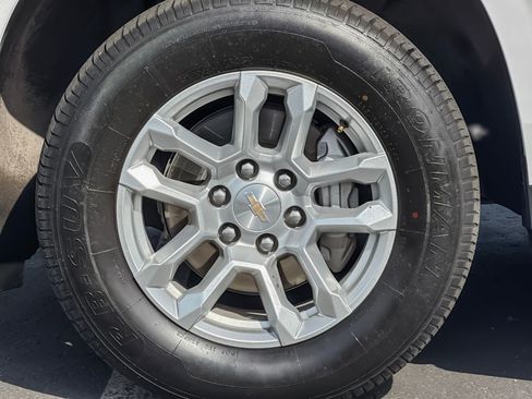 Used 2025 Chevrolet Tahoe LT AWD/4WD image 27