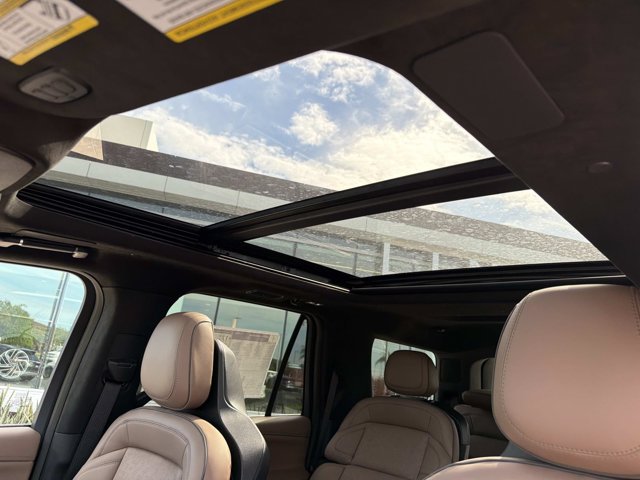 New 2027 Lincoln Navigator Black Label AWD/4WD image 29