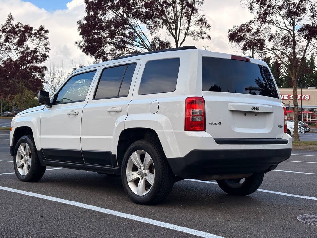 Used 2012 Jeep Patriot Latitude AWD/4WD image 3