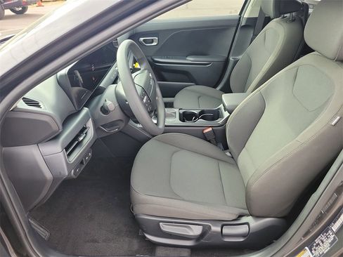 New 2026 Kia K4 LXS image 20
