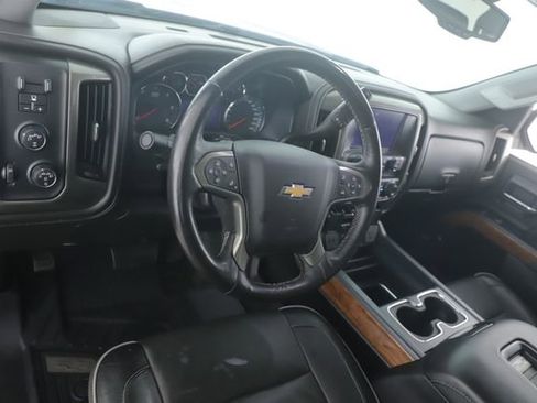 Used 2017 Chevrolet Silverado 1500 High Country image 17