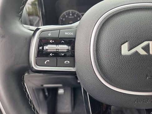 Used 2023 Kia Sorento S w/ Panoramic Sunroof Package AWD/4WD image 24