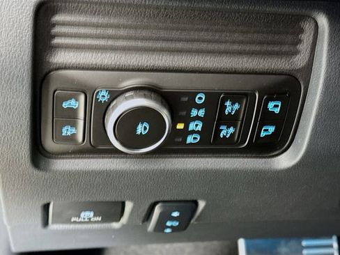 New 2026 Ford F250 Lariat w/ Black Appearance Package image 10