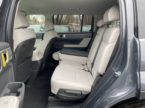 New 2026 Hyundai Santa Fe SE image 10