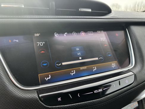 Used 2017 Cadillac XT5 Luxury image 33