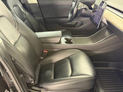 Used 2019 Tesla Model 3 Standard Range Plus RWD image 34