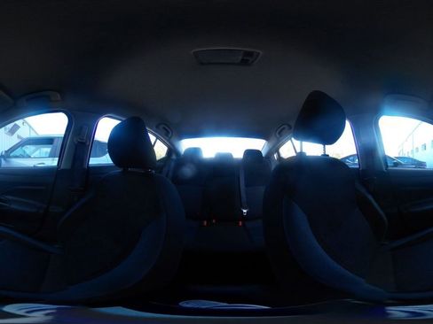 Used 2025 Nissan Versa SV image 38