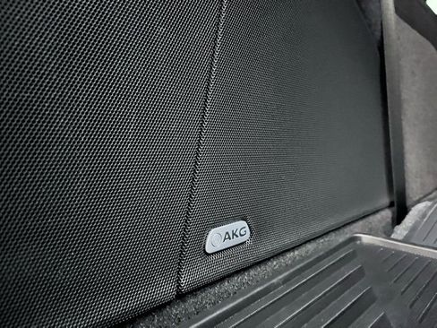 Used 2026 Cadillac Escalade Platinum Sport w/ LPO, ONYX Package image 7