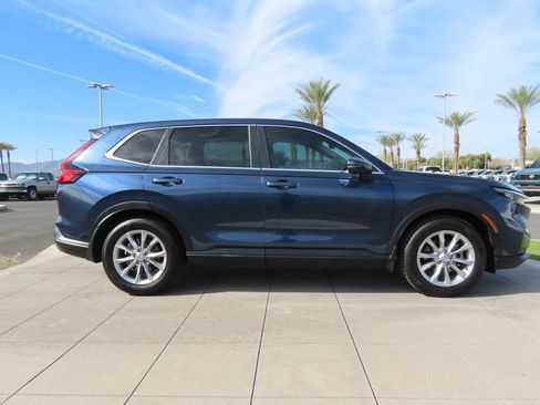 Used 2023 Honda CR-V EX-L image 4