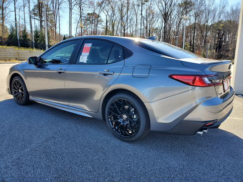 New 2026 Toyota Camry SE image 4