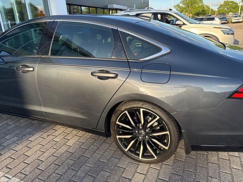 Used 2024 Honda Accord Touring image 23