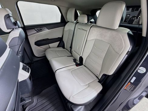 New 2026 Kia Sportage SX AWD/4WD image 30