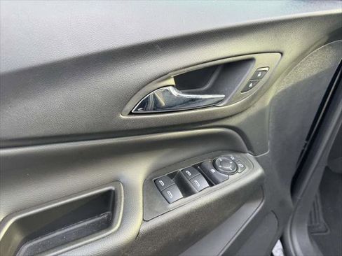 Used 2024 Chevrolet Equinox LT image 12