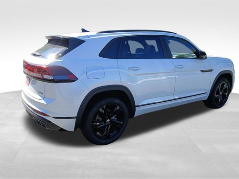 New 2026 Volkswagen Atlas Cross Sport SEL R-Line image 5