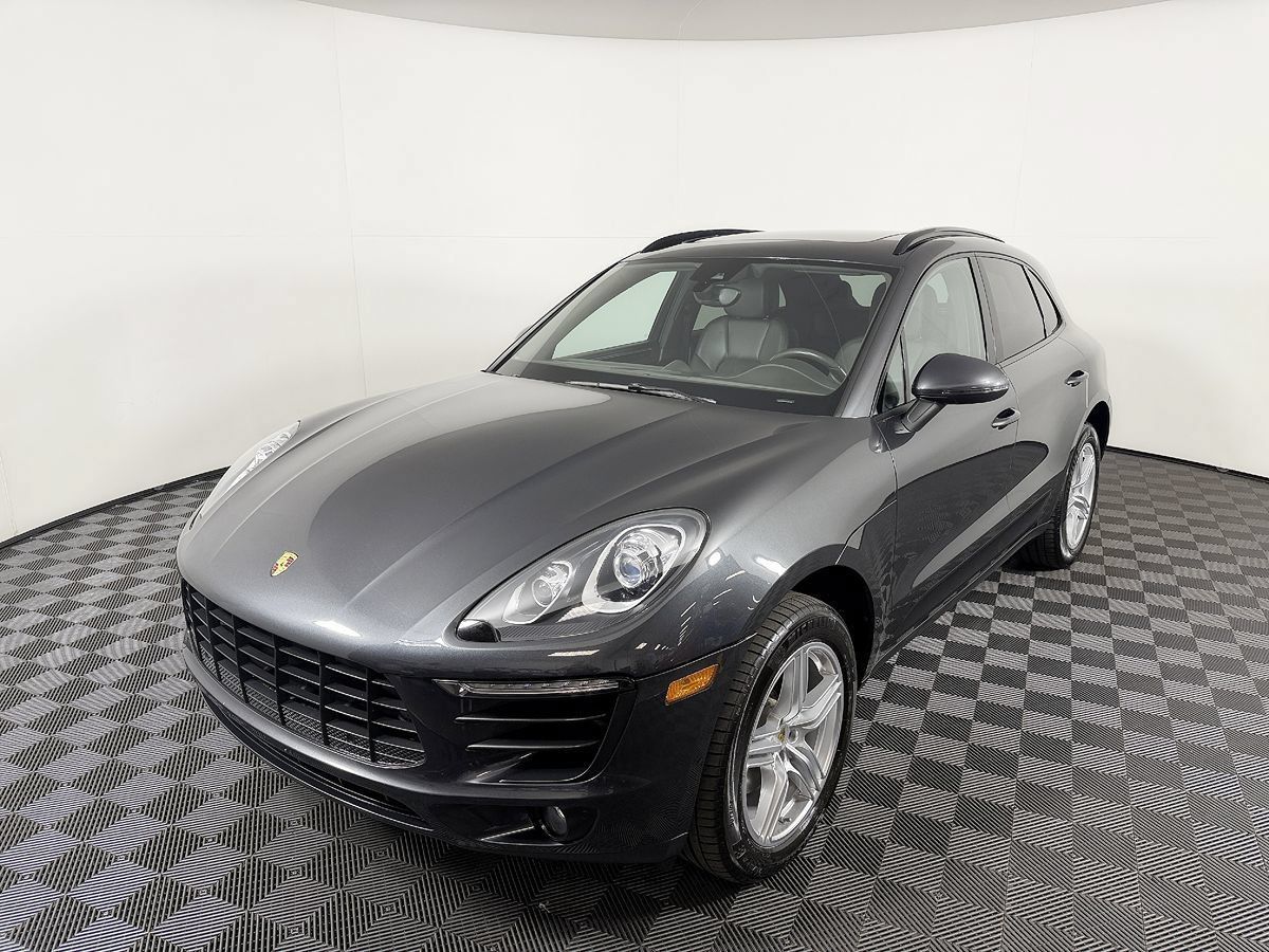 Used 2017 Porsche Macan AWD/4WD image 2