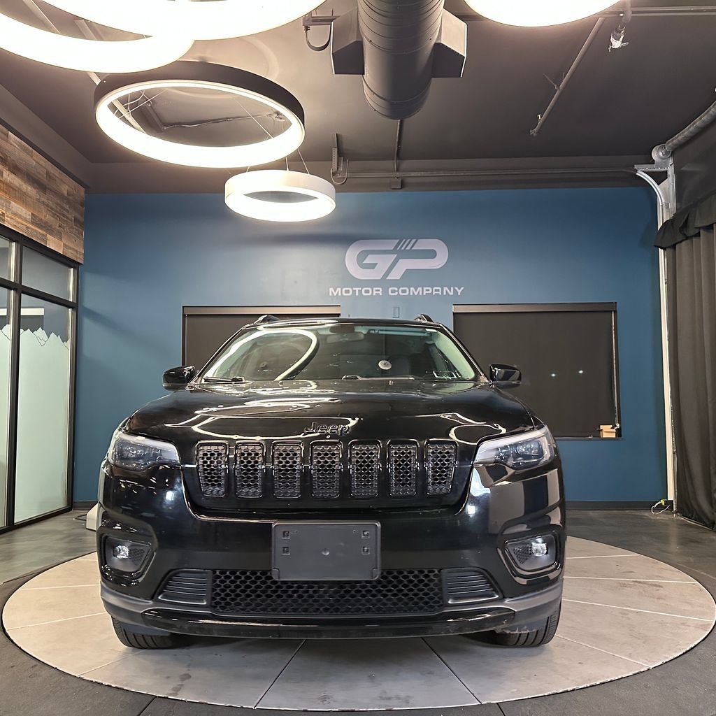 Used 2019 Jeep Cherokee Latitude Plus AWD/4WD image 8