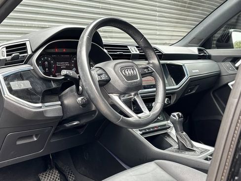 Used 2022 Audi Q3 2.0T Premium Plus w/ Premium Plus Package image 4