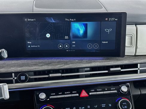 Used 2025 Hyundai Santa Fe Limited FWD image 21