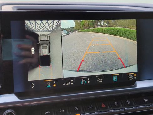 Used 2022 Chevrolet Silverado 1500 LTZ image 15