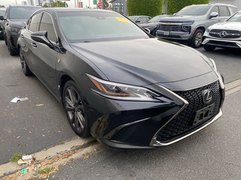 Used 2019 Lexus ES 350 F Sport w/ Accessory Package FWD image 2