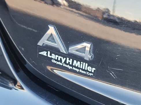 Used 2011 Audi A4 2.0T Premium image 25