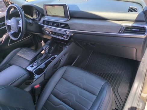 Used 2022 Kia Telluride SX w/ SX Prestige Package image 17