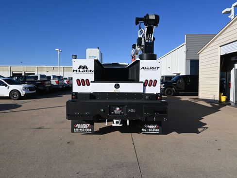 New 2026 Ford F750 2WD SuperCab Super Duty image 5