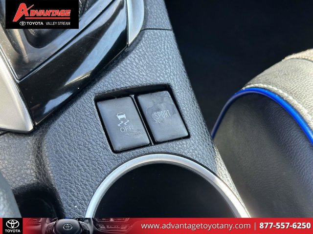 Used 2017 Toyota Corolla SE w/ Carpet Mat Package (TMS) FWD image 33