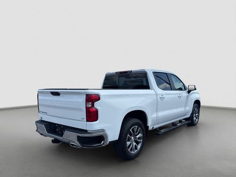 Used 2024 Chevrolet Silverado 1500 LT AWD/4WD image 6