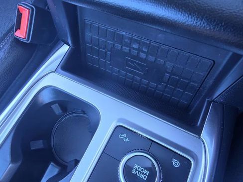 Used 2022 Ford Explorer Limited w/ Equipment Group 301A image 26