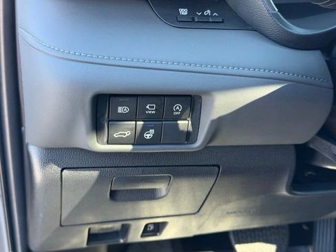 Used 2023 Toyota Highlander Platinum AWD/4WD image 22