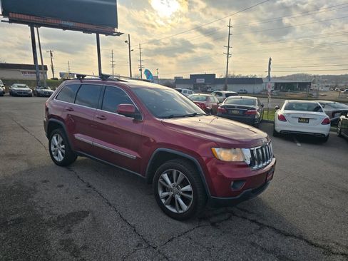 Used 2013 Jeep Grand Cherokee Laredo AWD/4WD image 47